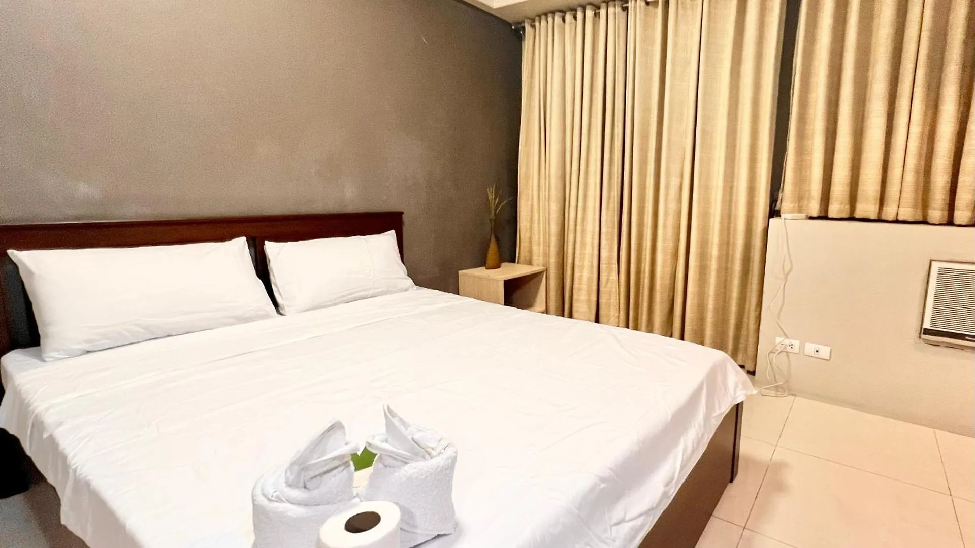 Luxury Hotel Type Condo Near Naia Manila Airport Paranaque City Philippines